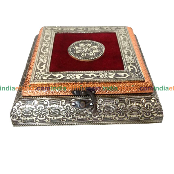 Designer Mukhvas Box-18x18cm